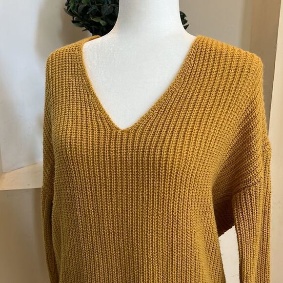 Women’s M mustard thick chunky twisted wrap back sweater - Picture 10 of 12
